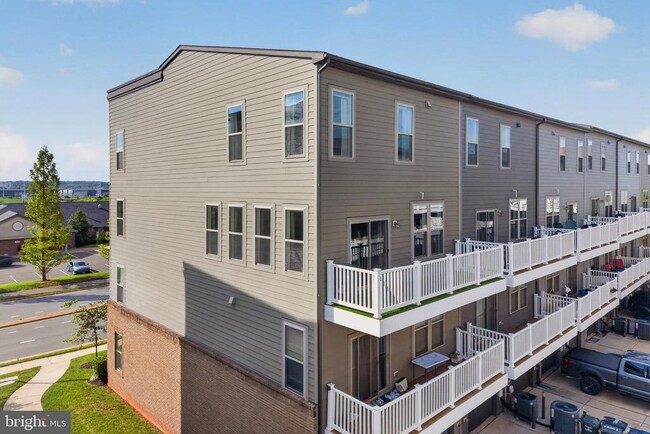 Building Photo - 10426 Ratcliffe Trl