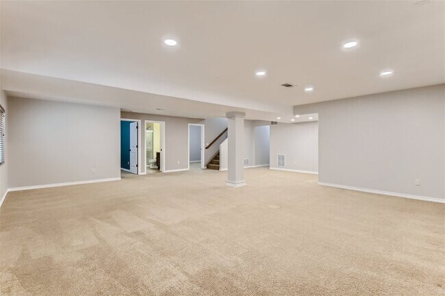 Building Photo - 12650 Handles Peak Way