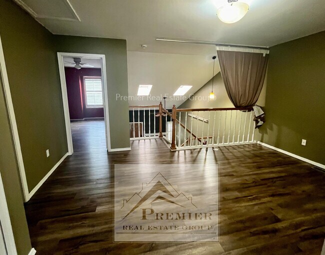Building Photo - 6973 Los Reyes Cir