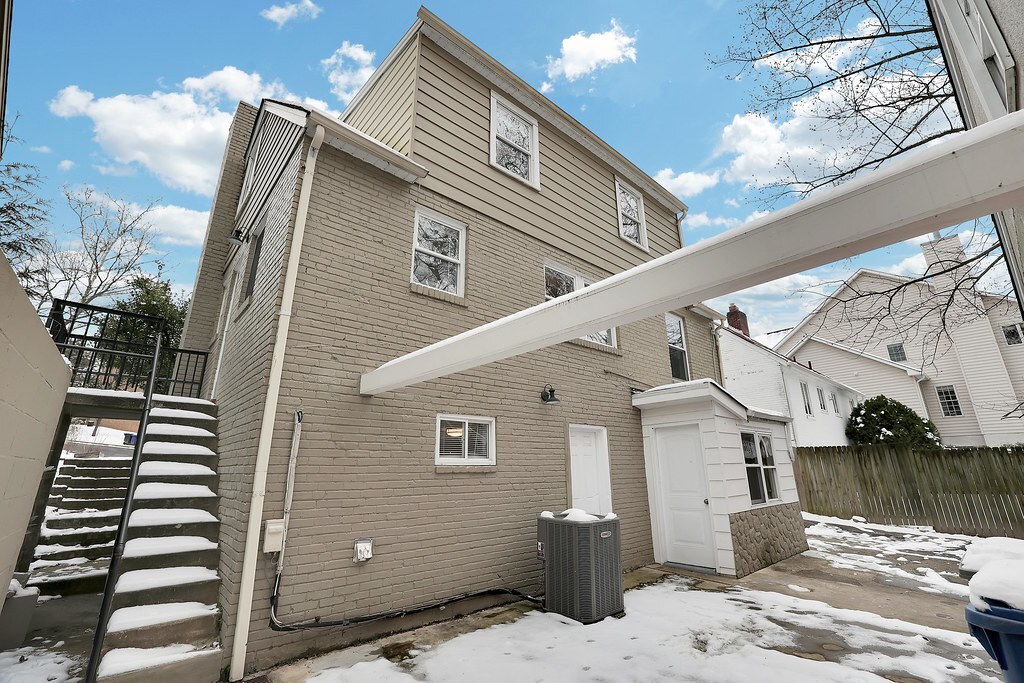 Building Photo - 608 N Abingdon St