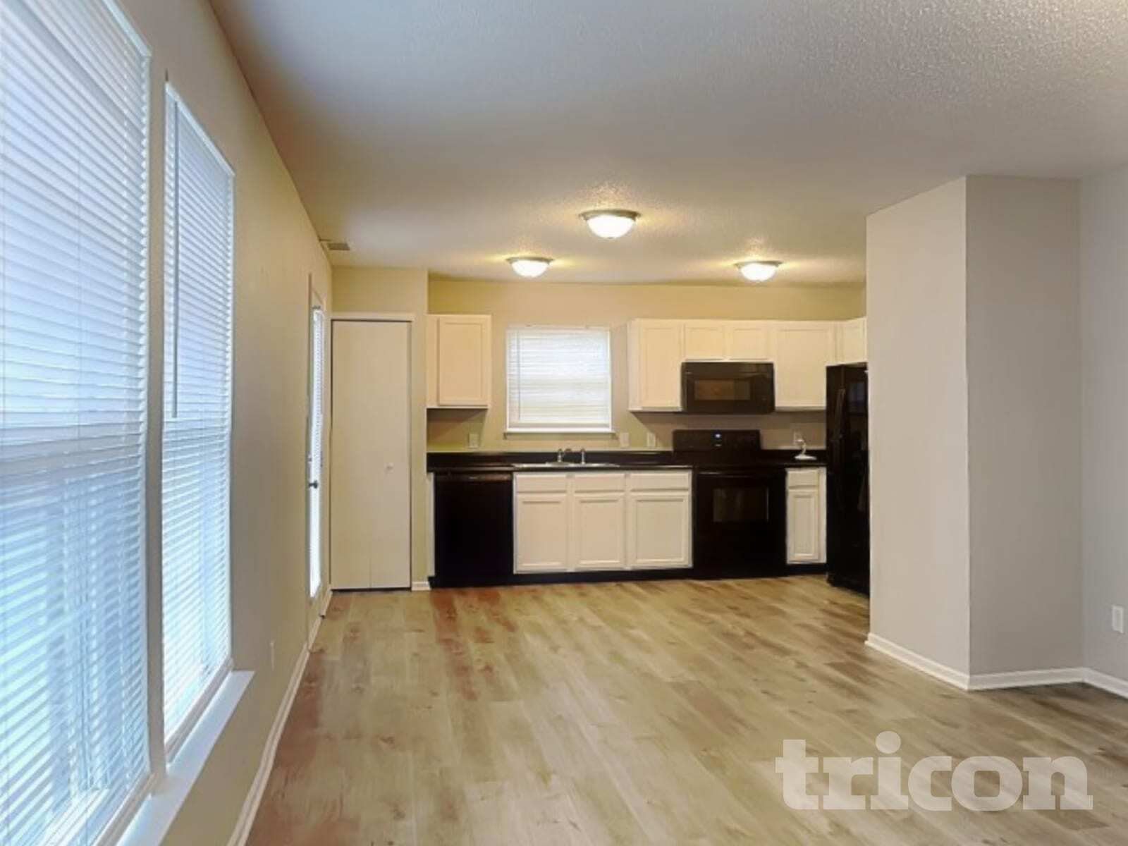 Building Photo - 9340 W Dockside Cir