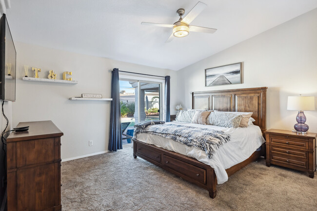 Building Photo - 3785 Cholla Dr