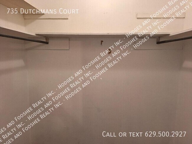 Building Photo - 735 Dutchmans Ct