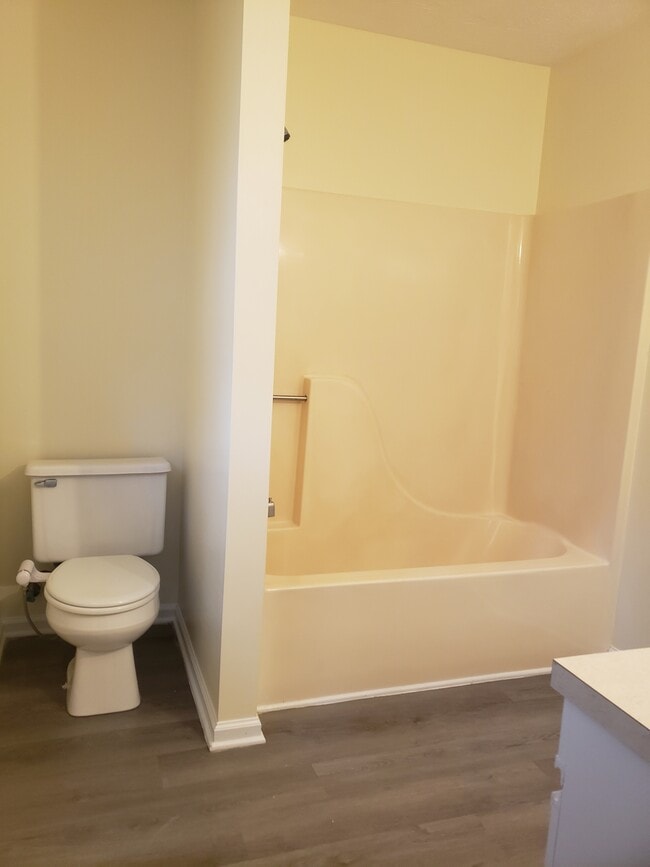 Building Photo - 334 Woodberry Cir