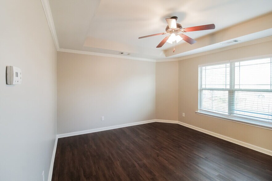 Building Photo - 522 Kirkland Dr