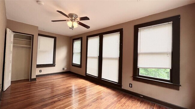 Building Photo - 707 Upson St