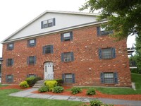 Building Photo - Derry - Fieldstone Terrace- 1 Bedroom Cond...