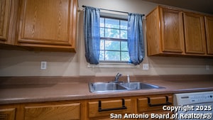 Building Photo - 5470 Fallen Oak Dr