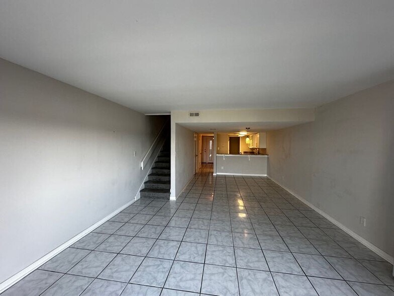 Building Photo - 90 Helmsman Way
