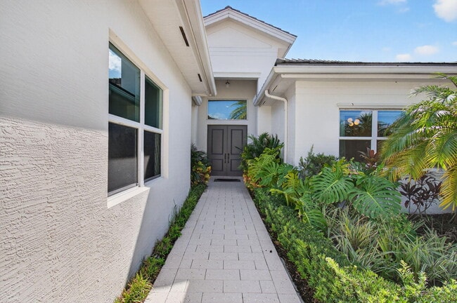 Building Photo - 19886 Meadowside Ln