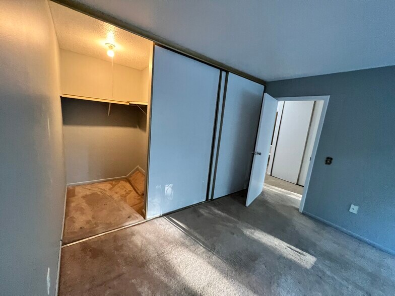 Building Photo - 90 Wakelee Rd