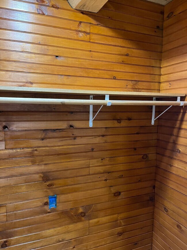 Building Photo - 2985 Granary Rd