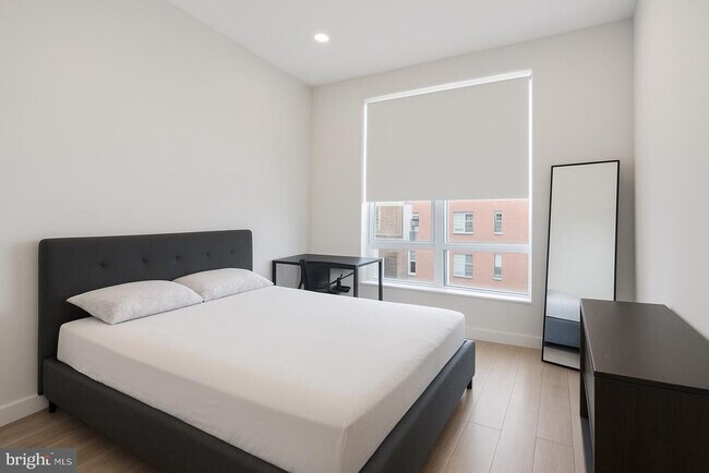 Building Photo - 3836 Haverford Ave