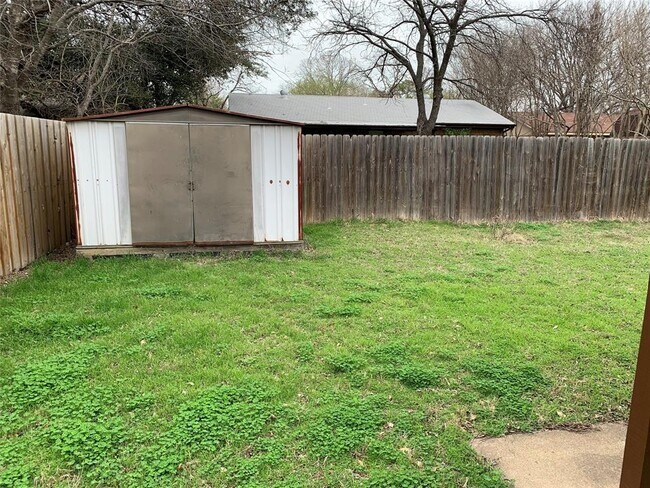 Building Photo - 3507 Hummingbird Ln