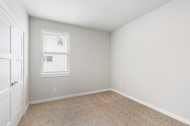 Building Photo - 14006 Juniper Pt Ln