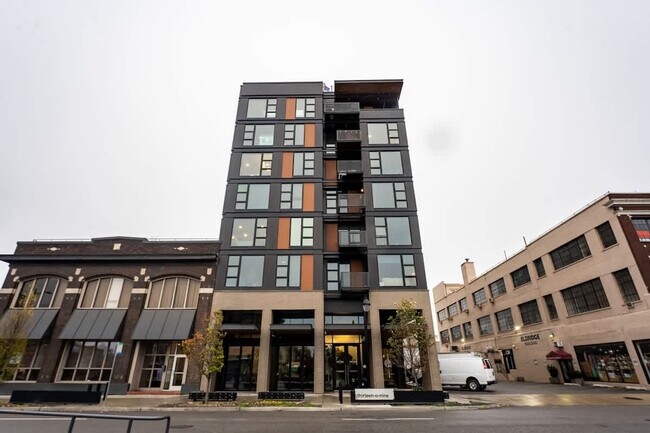 Building Photo - 1229 W 1st Ave