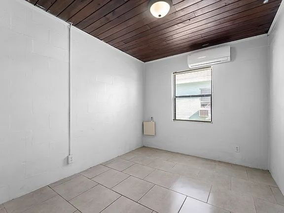 Building Photo - Move-In Special - Updated 2BR w/Washer/Dryer + $0 Deposit