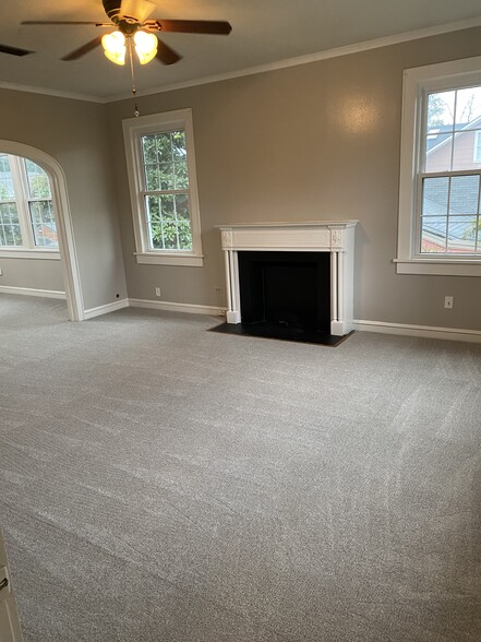 Building Photo - 937 Ontario St