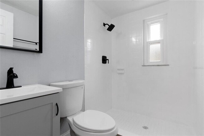 Building Photo - 7415 San Salvadore Dr