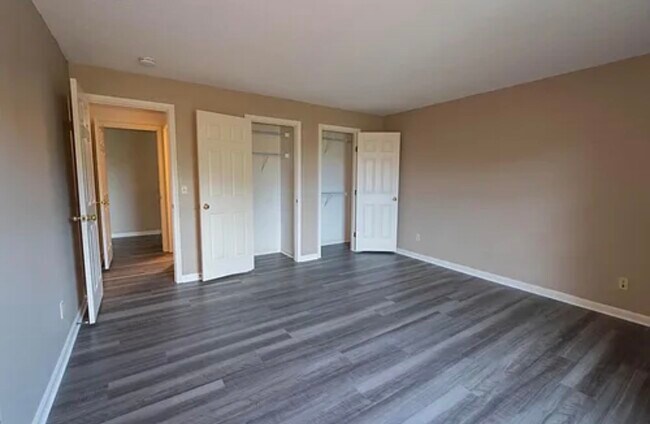 Building Photo - 134 N Rdg Dr