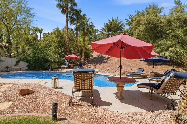 Building Photo - Private Gated Christopher Homes Estate in The Vineyards | Resort-Style Backyard & Strip Views