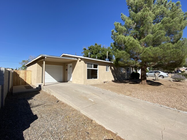 Building Photo - 11113 Haines Ave NE