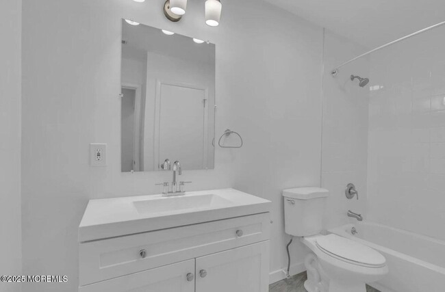 Building Photo - 24 Northrup Dr