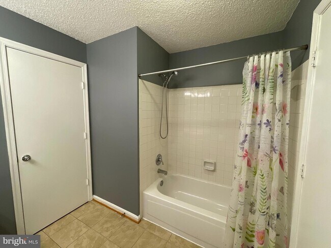 Building Photo - 12907 Churchill Ridge Cir