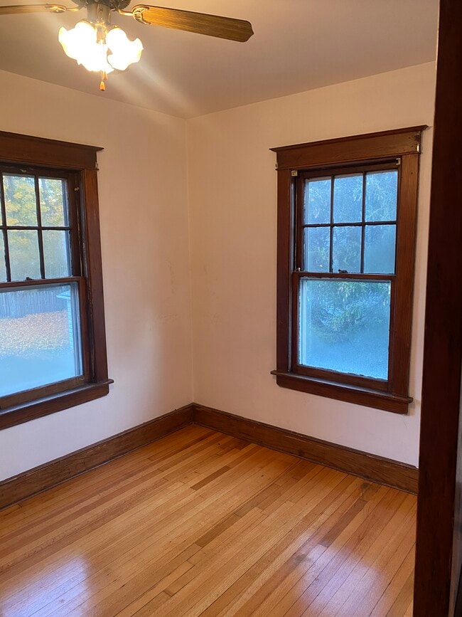 1st Room - 32 Grand Blvd