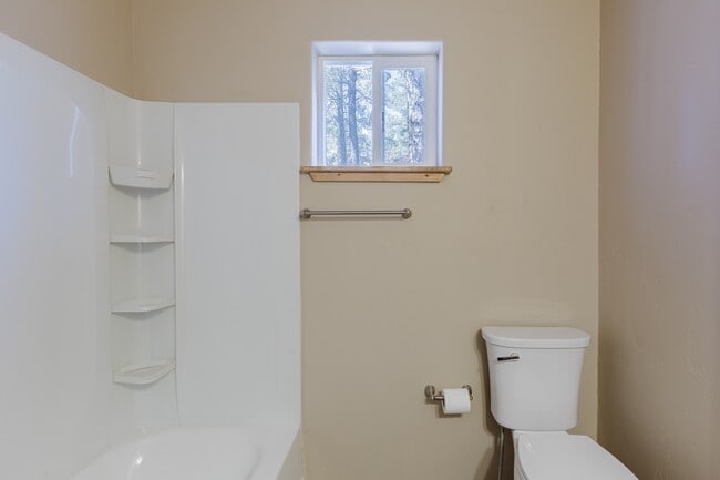 Building Photo - 337A Brookhill Dr