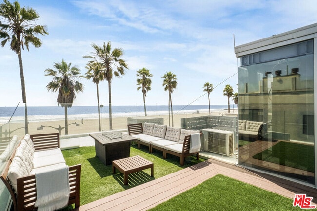 Building Photo - 2911 Ocean Front Walk