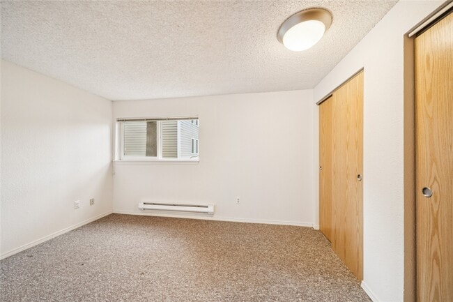 Building Photo - 2610 Mill Bay Rd