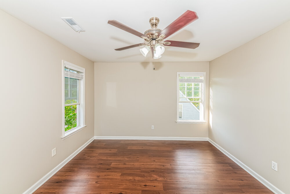 Building Photo - 6412 Willowlawn Dr
