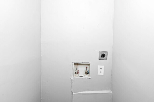 Building Photo - Don’t Miss Out! Look, Lease, and Live Specials EXTENDED to January 31st!