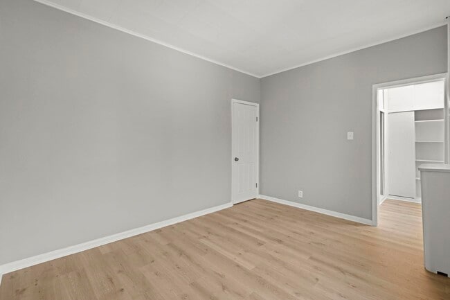 Building Photo - 736 2nd St