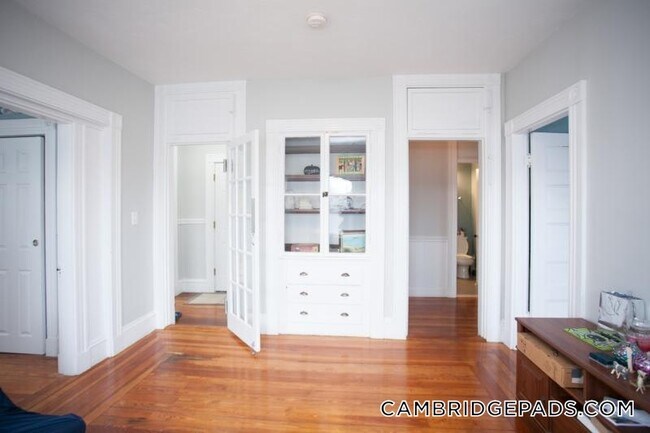 Building Photo - 173 Rindge Ave