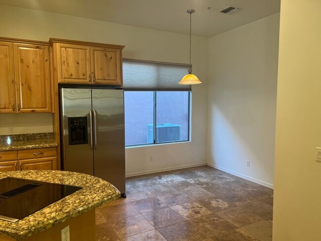 Building Photo - Unfurnished, 1-year long-term rental