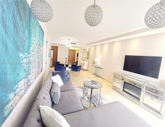 Building Photo - 6365 Collins Ave