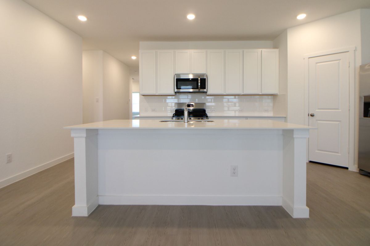 Building Photo - 5128 McKittrick