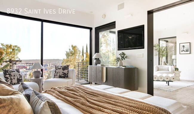 Building Photo - 8932 St Ives Dr