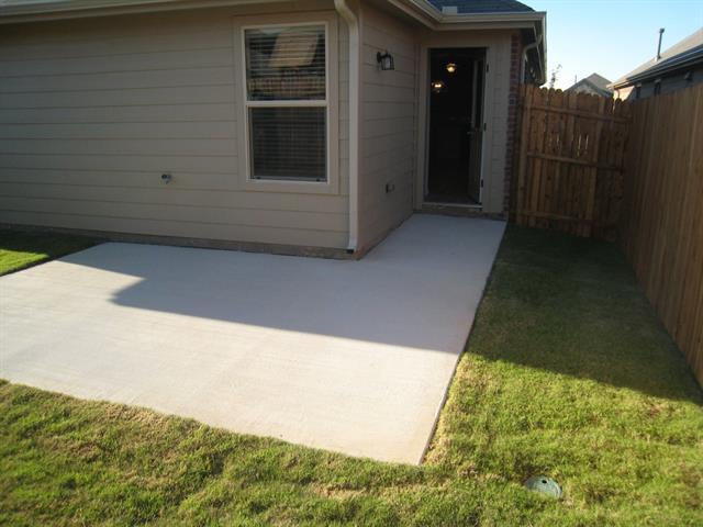 Building Photo - 2844 Houston Wood Dr