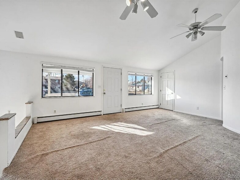 Building Photo - 9020 Clay St