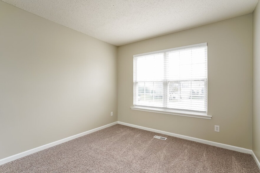 Building Photo - 5904 Roteny Court