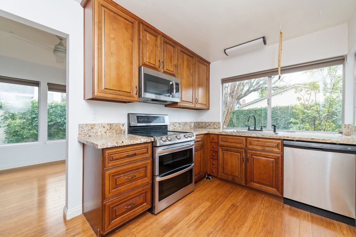 Building Photo - 3701 Provincetown