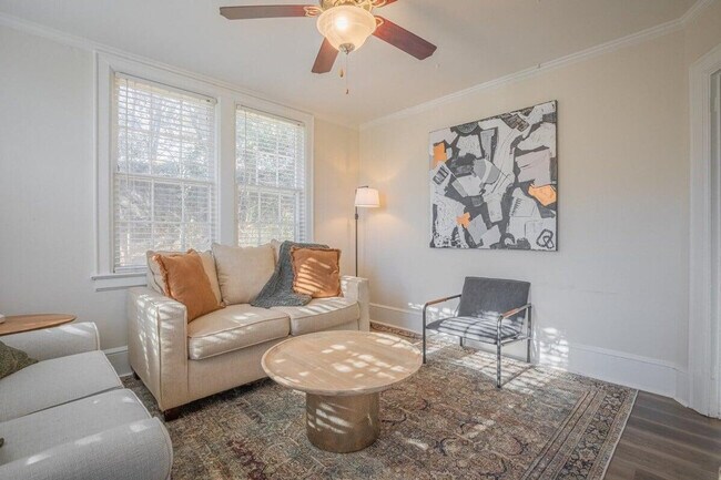 Building Photo - 840 Bobbin Mill Rd