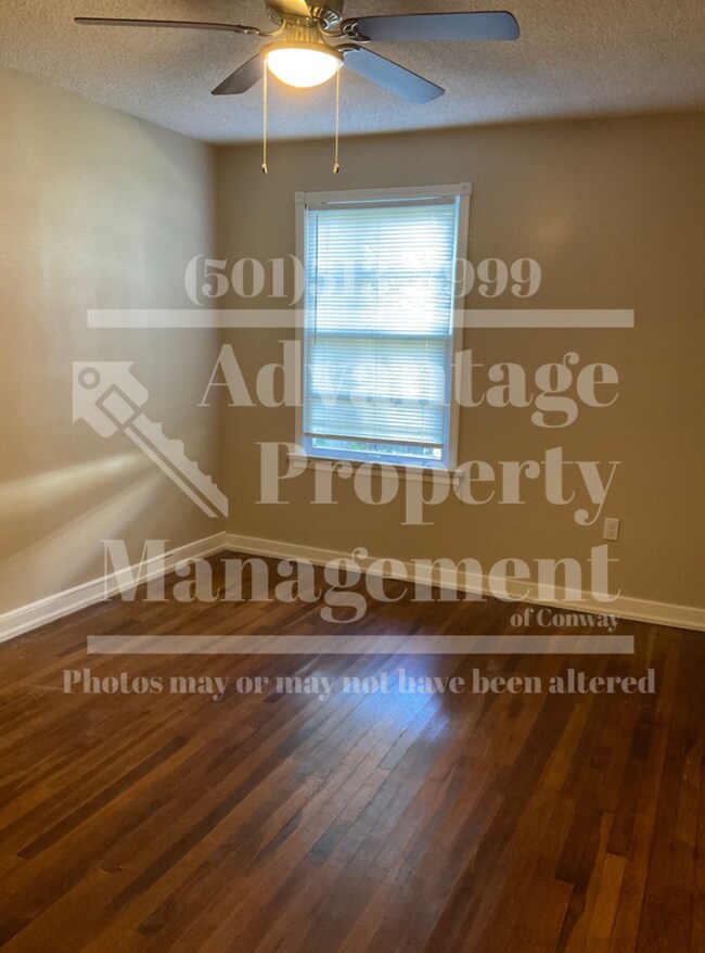 Building Photo - 702 2nd St