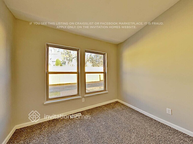 Building Photo - 18621 E Columbia Pl