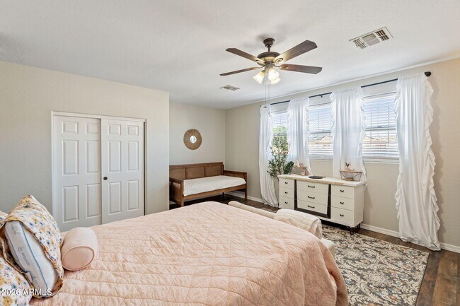 Building Photo - 6943 W Tether Trail