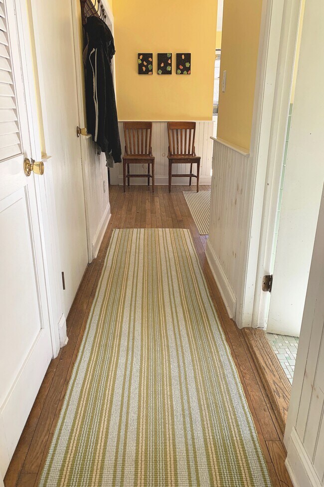 Building Photo - 166 Hog Creek Rd