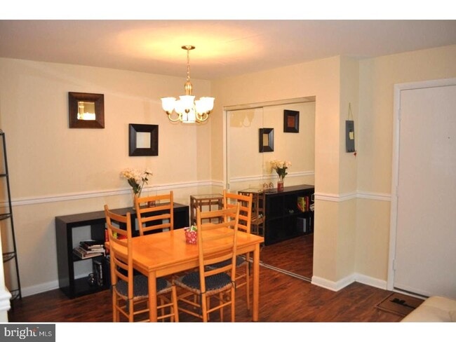 Building Photo - 1413 Morris Ct
